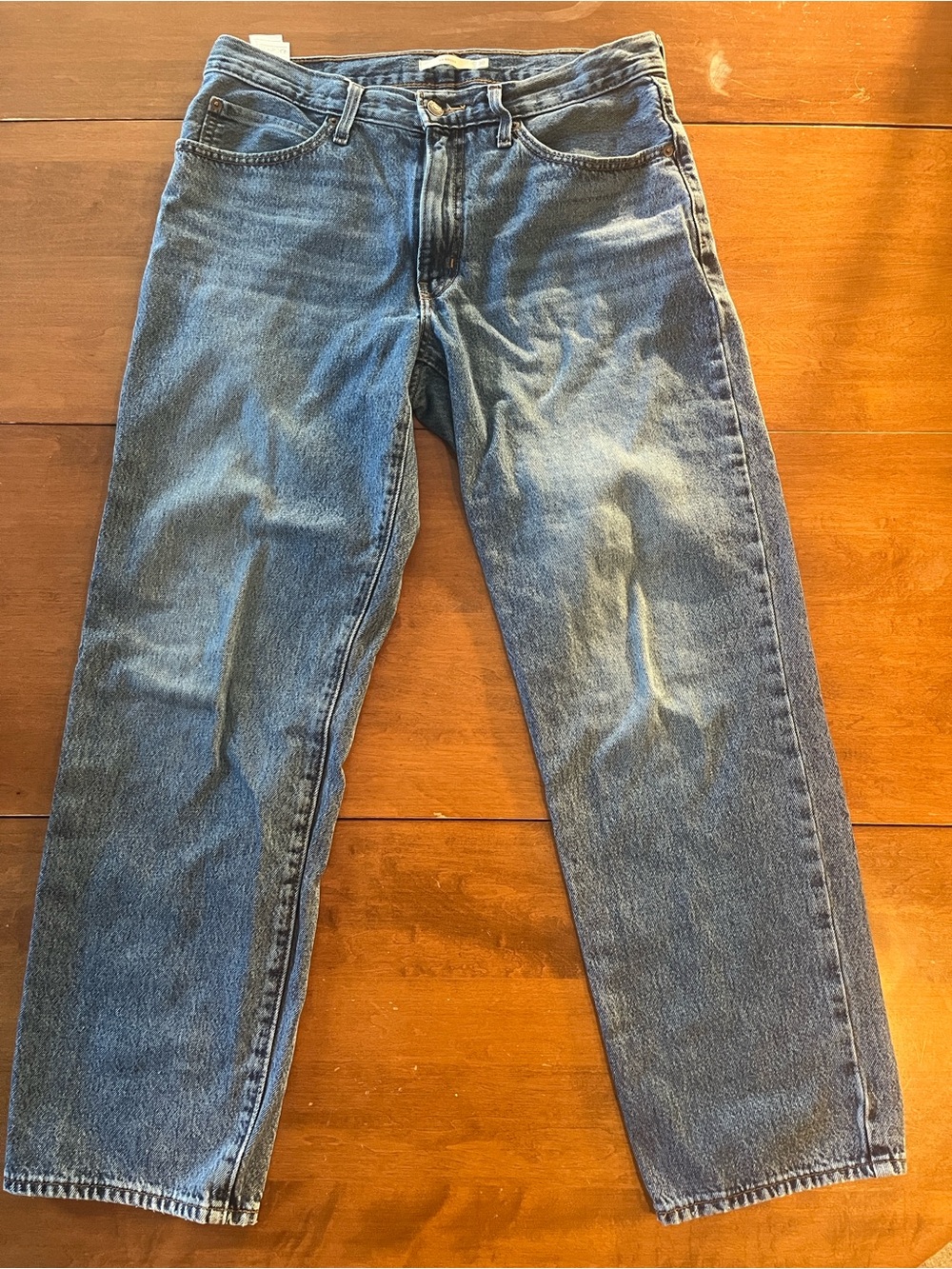 Woman’s Levi’s ‘94 Baggy. - Picture 7 of 7